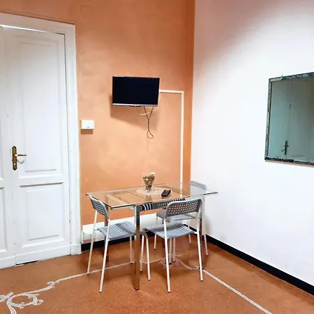 Appartement Charming In With Private Parking, 70 Sqm Genua