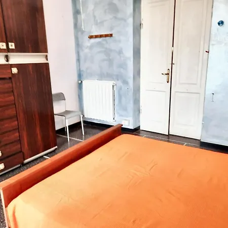 Charming In With Private Parking, 70 Sqm