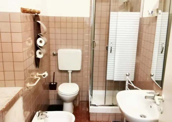 Charming In With Private Parking, 70 Sqm * Genova