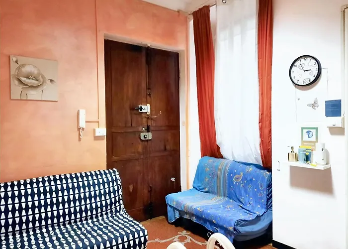Charming In With Private Parking, 70 Sqm Lägenhet *